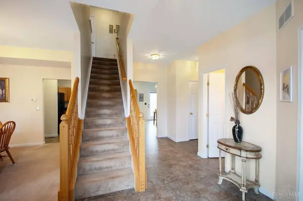 6323 Ashford Dr, Miami Twp, OH 45140