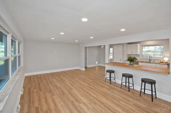 5588 Kay Dr, Miami Twp, OH 45150