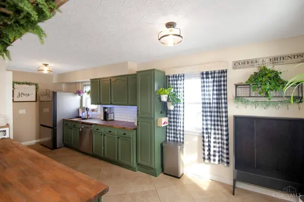 42 Barrett Mill Rd, Perry Twp, OH 45612