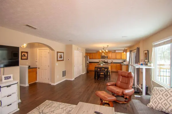 9 Woodside Park Dr, Pierce Twp, OH 45102