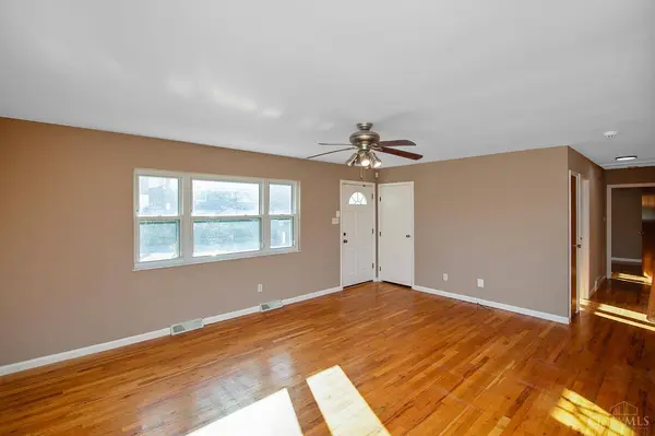 3433 Tolland Ct, Green Twp, OH 45248