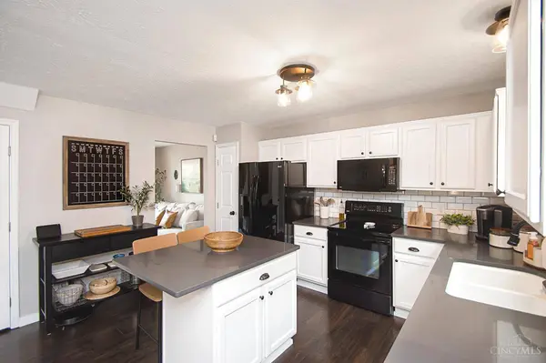 1522 Summit Rd, Miami Twp, OH 45140