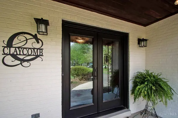 9011 Foxhunter Ln, Symmes Twp, OH 45242