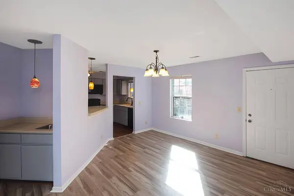 9723 Timberview Ct, West Chester, OH 45241