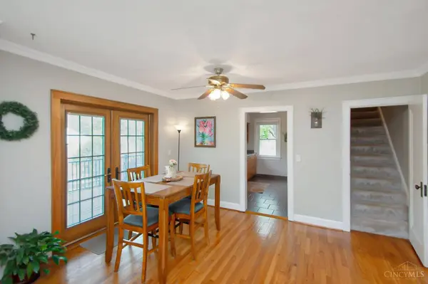 6134 Cherokee Dr, Madeira, OH 45243