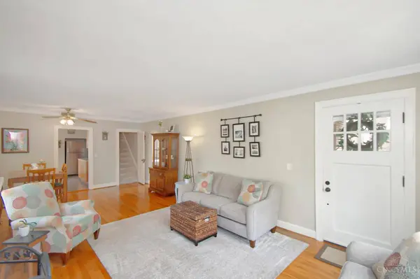 6134 Cherokee Dr, Madeira, OH 45243