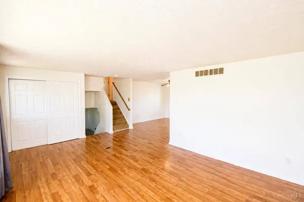 816 Farmers Rd, Washington Twp, OH 45177