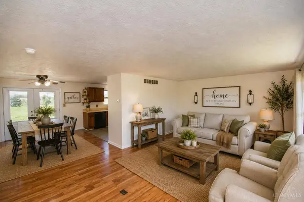 816 Farmers Rd, Washington Twp, OH 45177