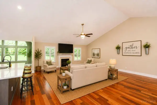 8 Belmont Ln, Monroe, OH 45050
