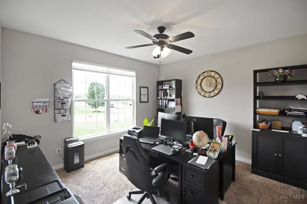 62 Tall Oaks Dr, Monroe, OH 45044
