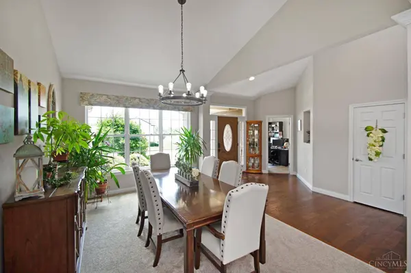 62 Tall Oaks Dr, Monroe, OH 45044