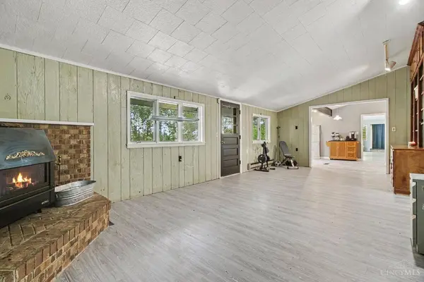 615 Forest Lake Dr, Union Twp, OH 45177