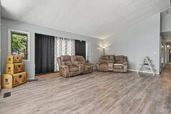 615 Forest Lake Dr, Union Twp, OH 45177