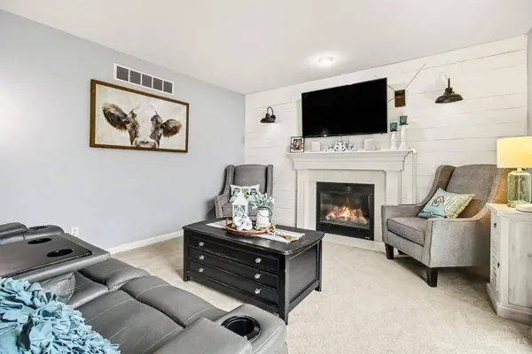 5210 Woodtop Dr, Goshen Twp, OH 45140