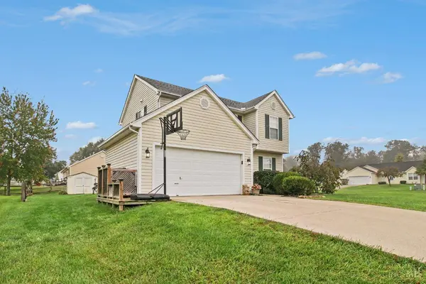 5210 Woodtop Dr, Goshen Twp, OH 45140