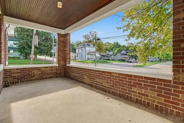 120 E Benson St, Reading, OH 45215