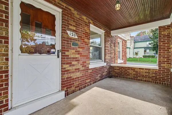 120 E Benson St, Reading, OH 45215