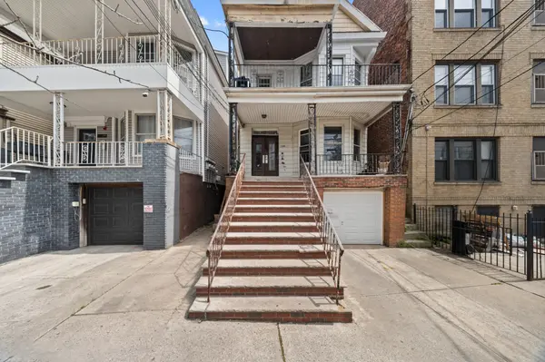 166 Bergen Ave, Jersey City, NJ 07305-1505