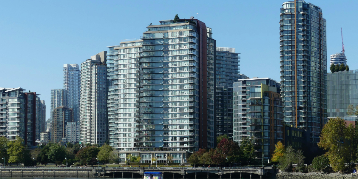 Financial Risks and Red Flags Waterfront Condo Buyers Should Watch For