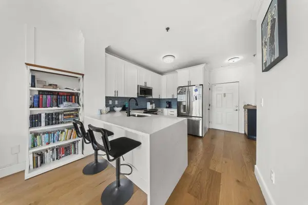 26 AVENUE AT PORT IMPERIAL  #137, West New York, NJ 07093