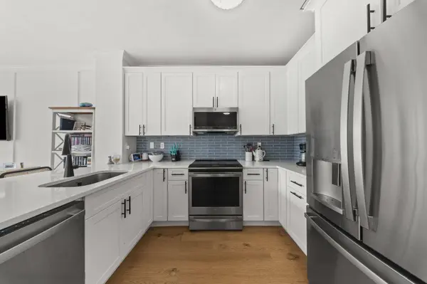 26 AVENUE AT PORT IMPERIAL  #137, West New York, NJ 07093