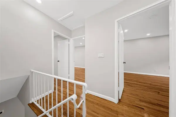 54 COLLEGE ST, Jc West Bergen, NJ 07305