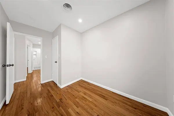 54 COLLEGE ST, Jc West Bergen, NJ 07305