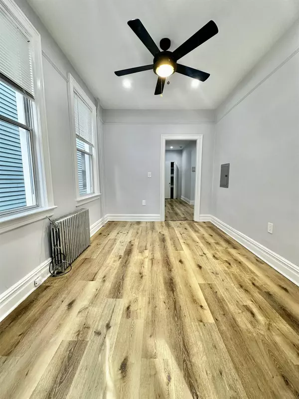 160 VAN NOSTRAND AVE  #1, Jc Greenville, NJ 07305