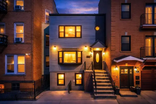 211 NEW YORK AVE  #2, Jc Heights, NJ 07307