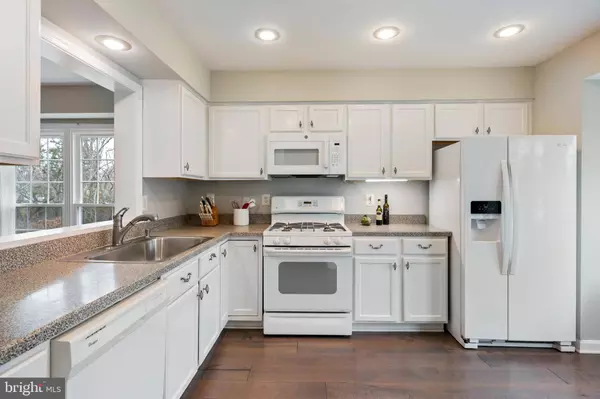 20910 PIONEER RIDGE TER, Ashburn, VA 20147