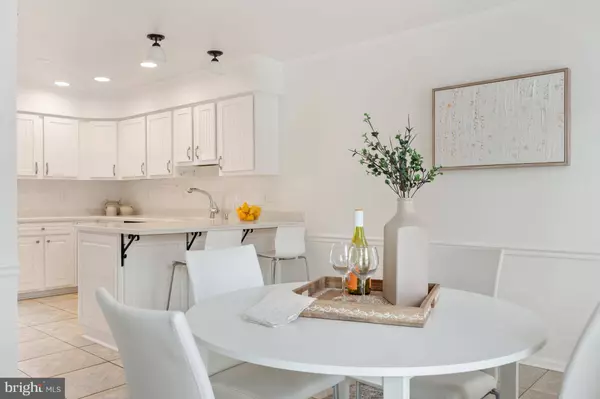 9819 BURKE POND LN, Burke, VA 22015