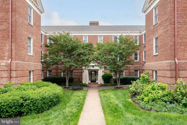 906 S WASHINGTON ST #101, Alexandria, VA 22314