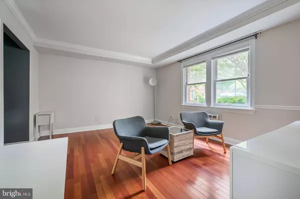 906 S WASHINGTON ST #101, Alexandria, VA 22314