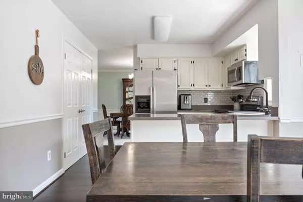 5433 LOMAX WAY, Woodbridge, VA 22193