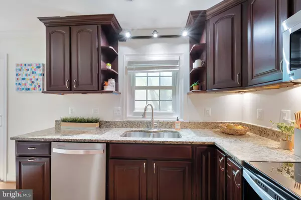 5442 BARRISTER PL, Alexandria, VA 22304