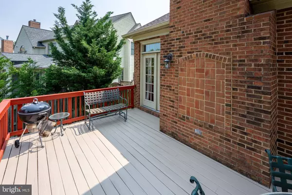 5728 BARBMOR CT, Alexandria, VA 22310