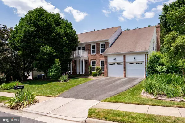 4322 GALESBURY LN, Chantilly, VA 20151