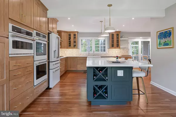 9717 RAMBLING RIDGE CT, Fairfax Station, VA 22039