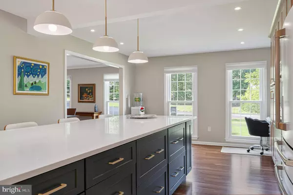 9717 RAMBLING RIDGE CT, Fairfax Station, VA 22039