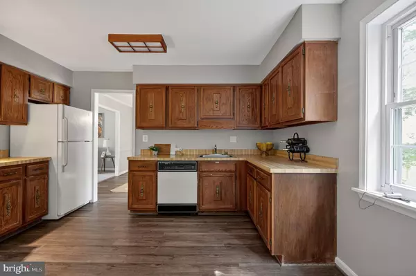 8105 VIOLA ST, Springfield, VA 22152