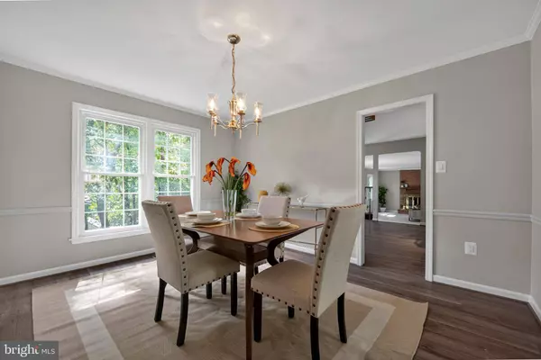 8105 VIOLA ST, Springfield, VA 22152