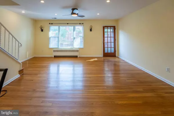 2913 MOSBY ST, Alexandria, VA 22305