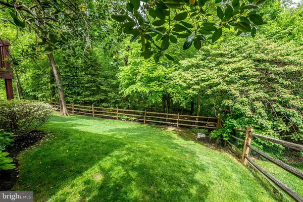 9104 PARLIAMENT DR, Burke, VA 22015