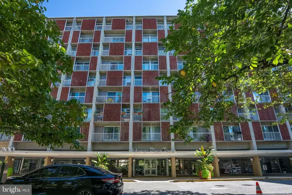 800 4TH ST SW #N312, Washington, DC 20024