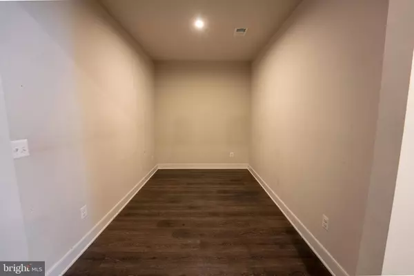 1622 SANDPIPER BAY LOOP, Dumfries, VA 22026