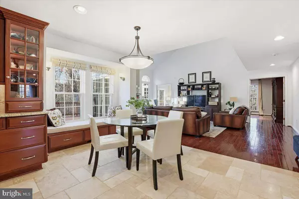 15456 WATERS CREEK DR, Centreville, VA 20120