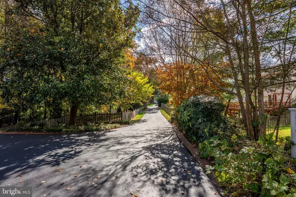 8924 PEORIA CT, Springfield, VA 22153