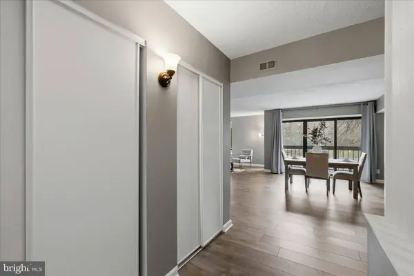 803 N HOWARD ST #152, Alexandria, VA 22304