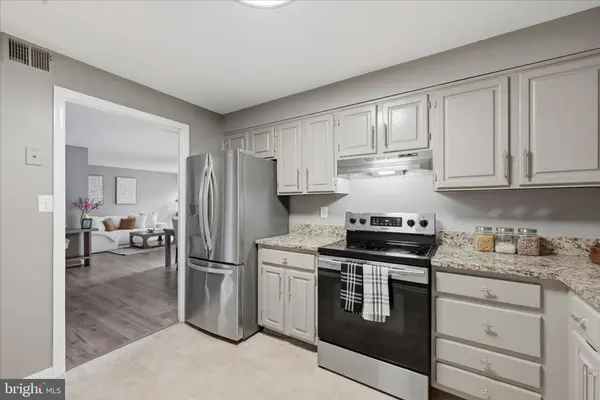 803 N HOWARD ST #152, Alexandria, VA 22304