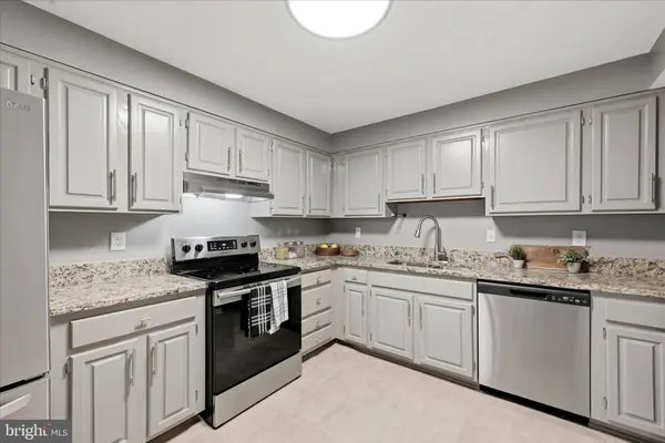 803 N HOWARD ST #152, Alexandria, VA 22304